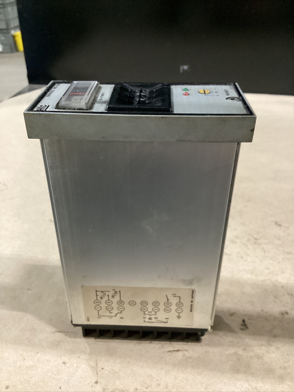 RKC DB-48B1C-M Series RE-48 Temperature Controller #254K72