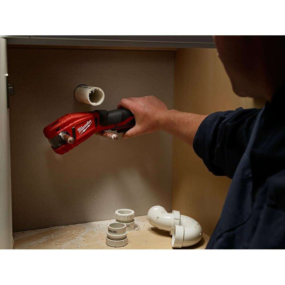 cordless copper tubing pipe cutter 12-volt m12 portable light weight (tool-only)