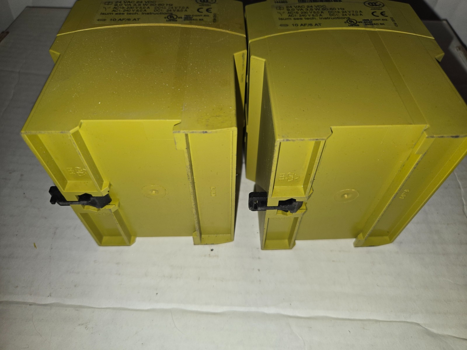 Pilz PNOZ 11 774080 Safety Relay Module