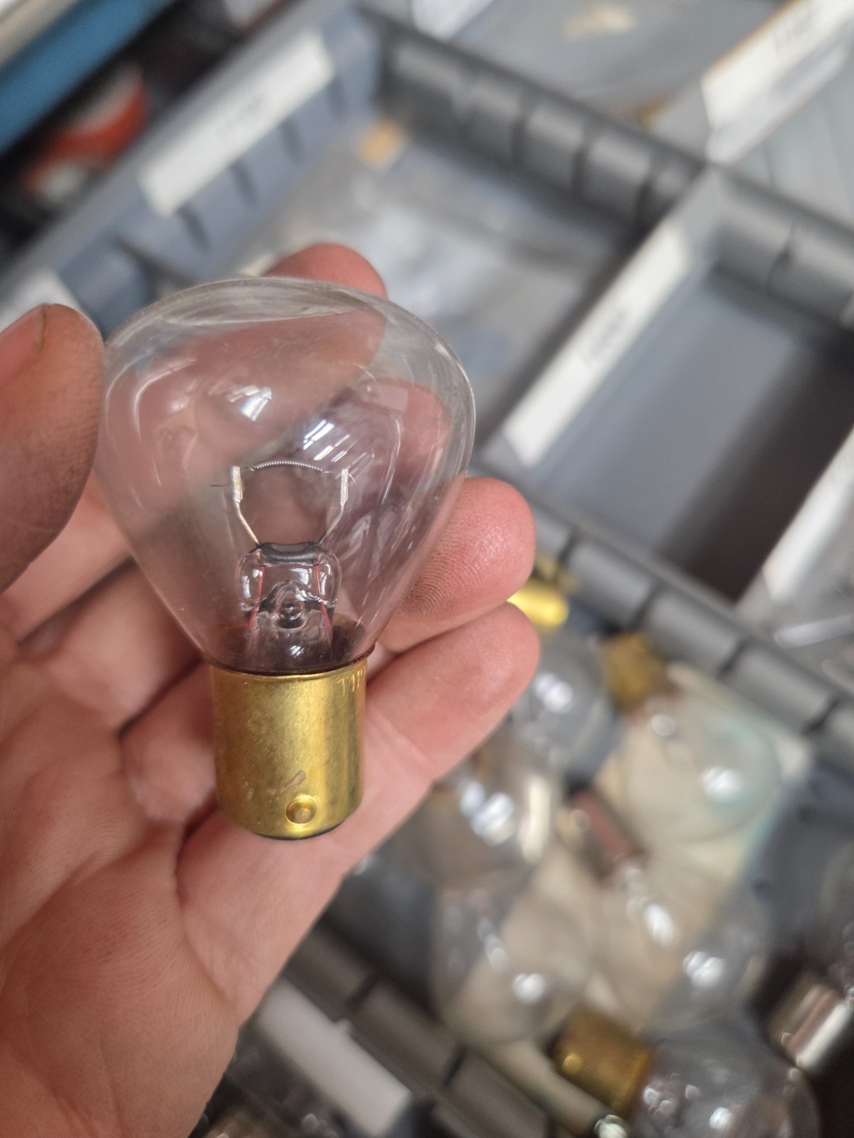 (18) nos imperial 81488 bay bulbs