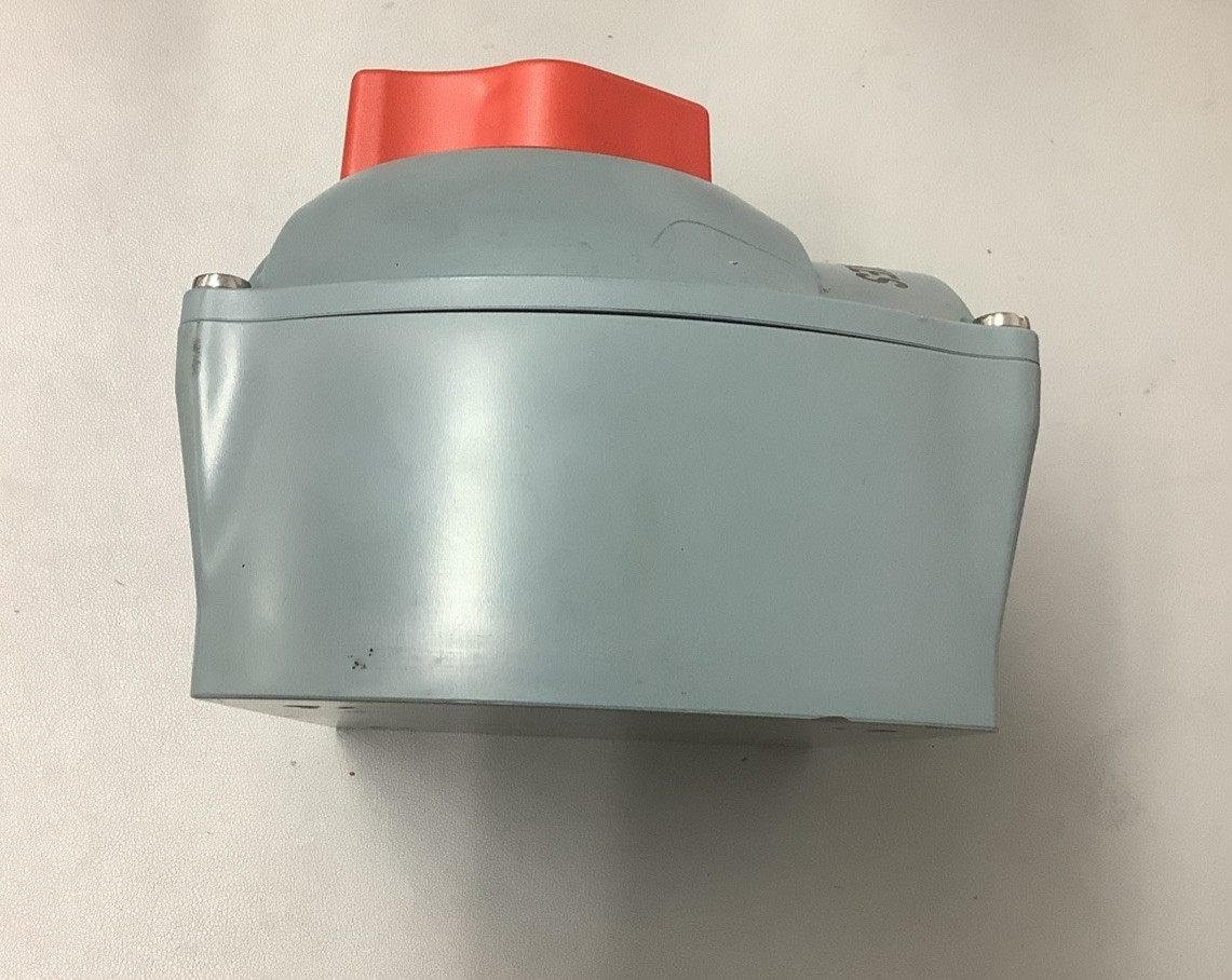Mennekes ME30CDS1A-M2 Disconnect Switch 30A 600VAC 3-Ph, 25HP (b80)