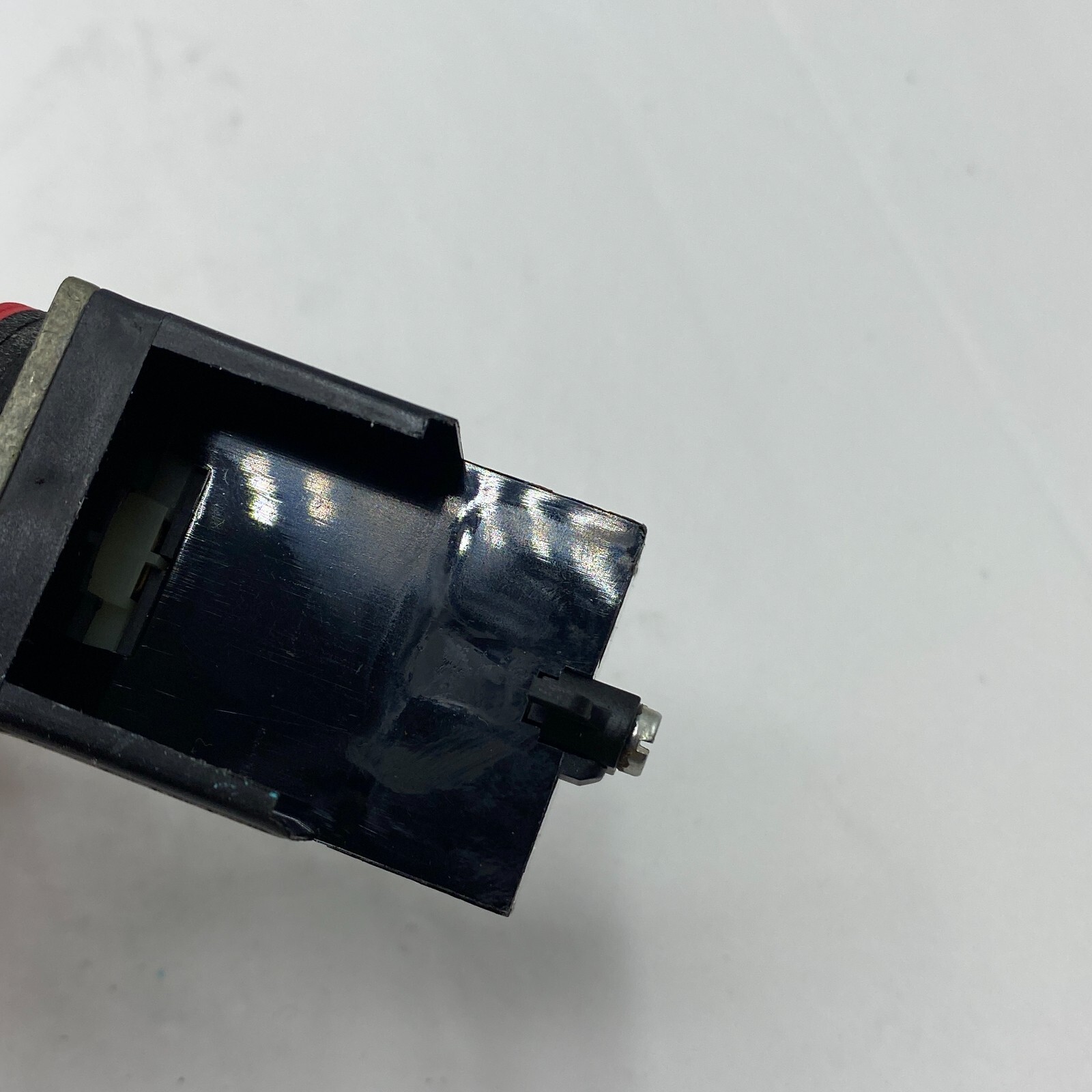 ALLEN BRADLEY AB 800MR-QA24 FLUSH MOUNT PUSHBUTTON 800M-XA NEMA A300 110-300V