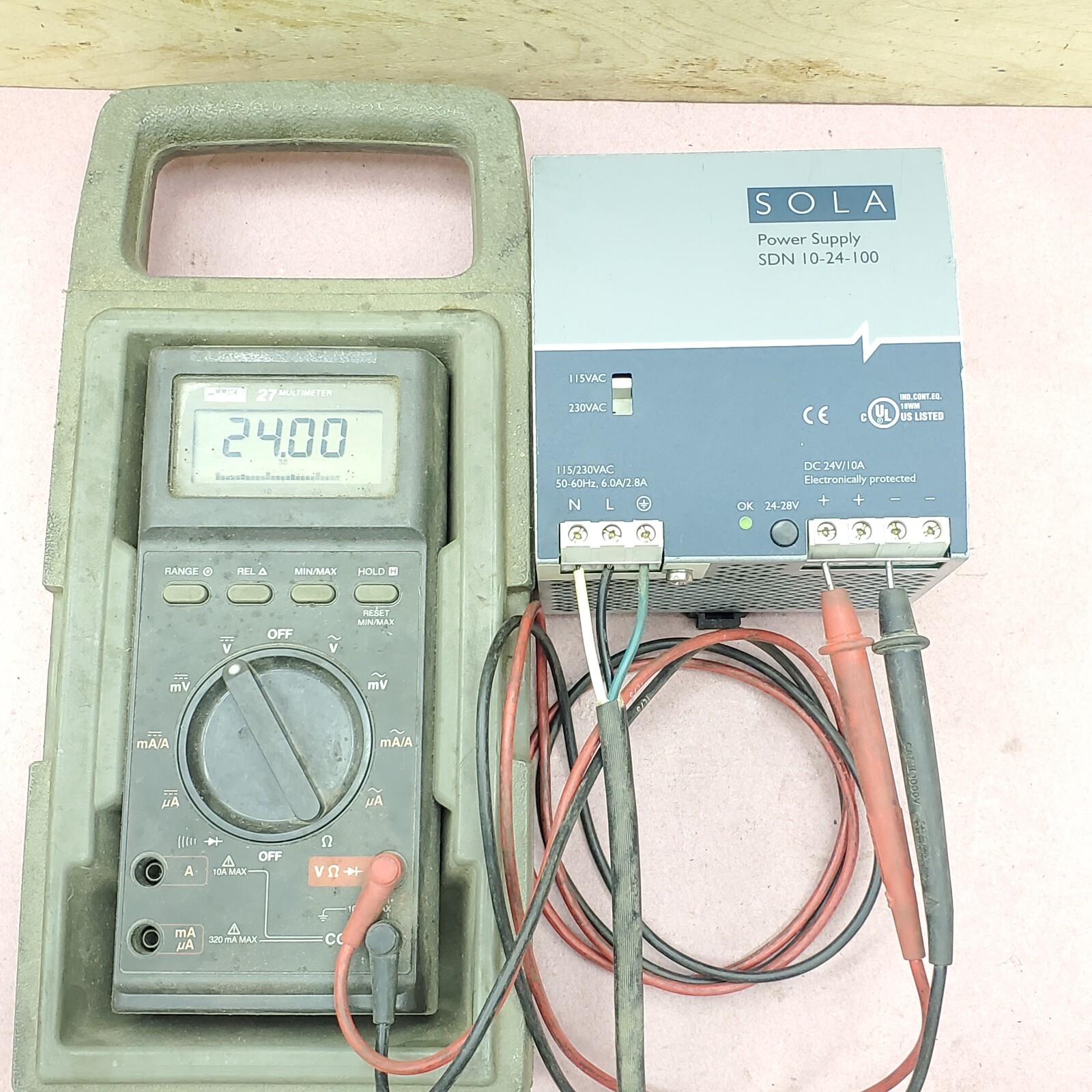 SOLA SDN 10-24-100 Power Supply 24VDC @ 10 Amps w/ 115/230 VAC Input – Perfect