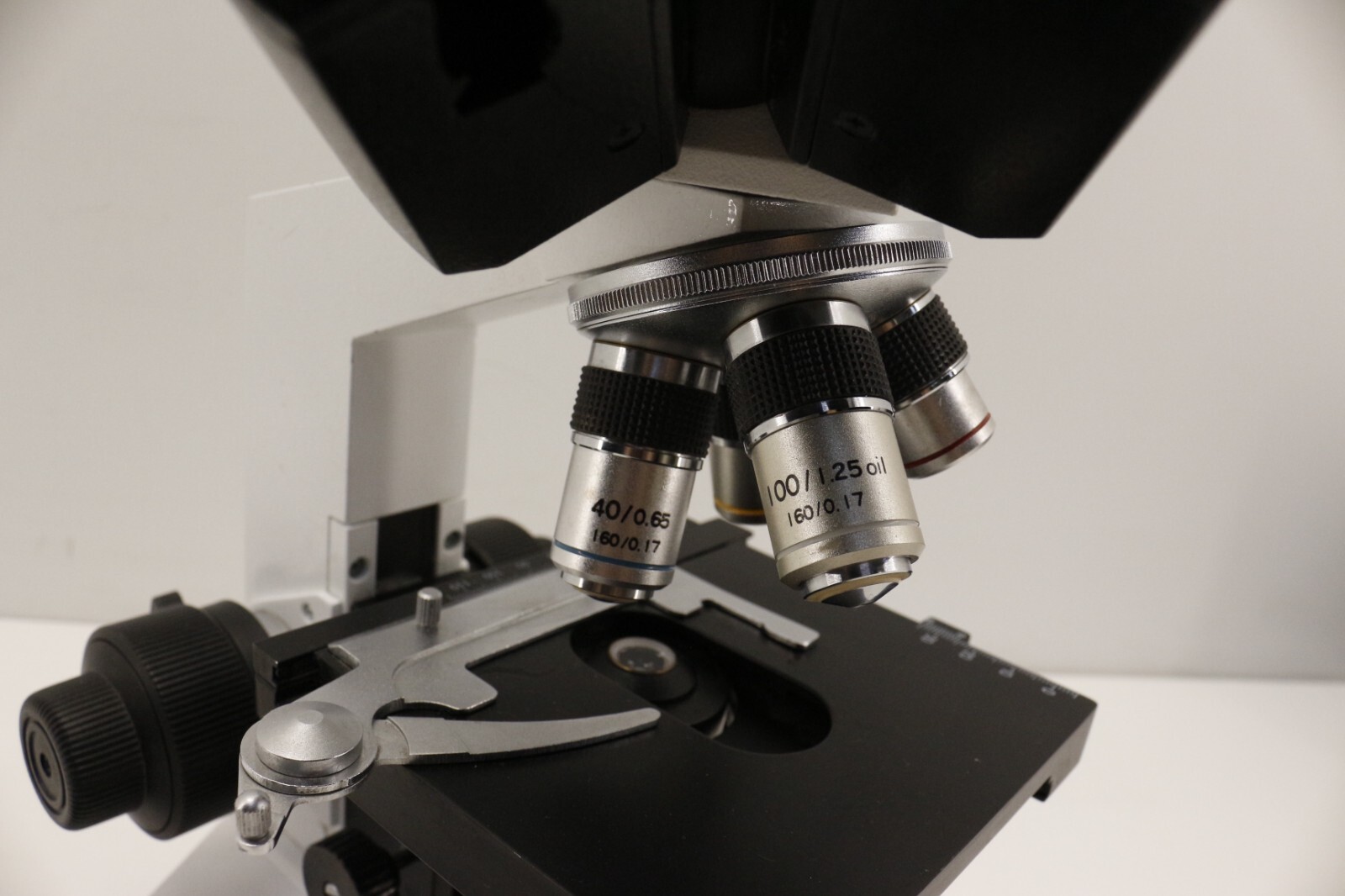 Unico G300 Binocular Microscope with 4 Objectives (4X/10X/40X/100X) #3