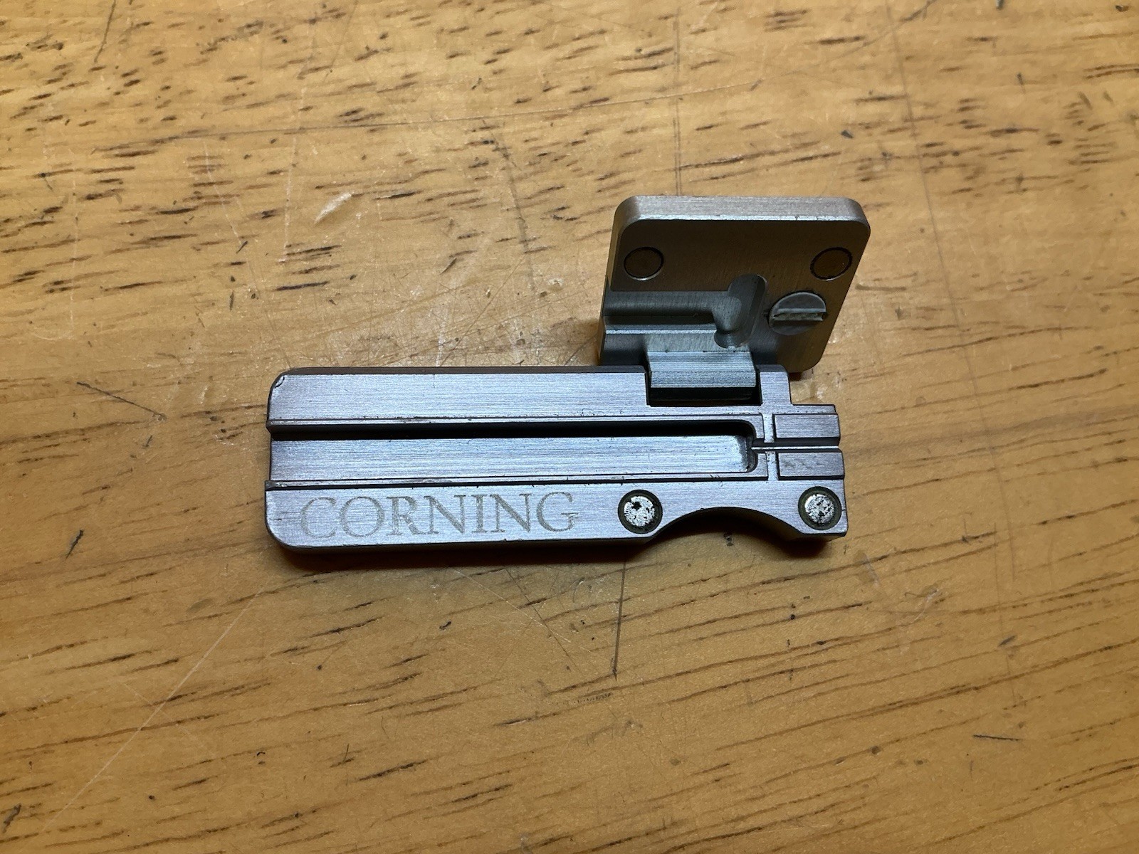 Corning FBC-012 Fiber Optic Cleaver