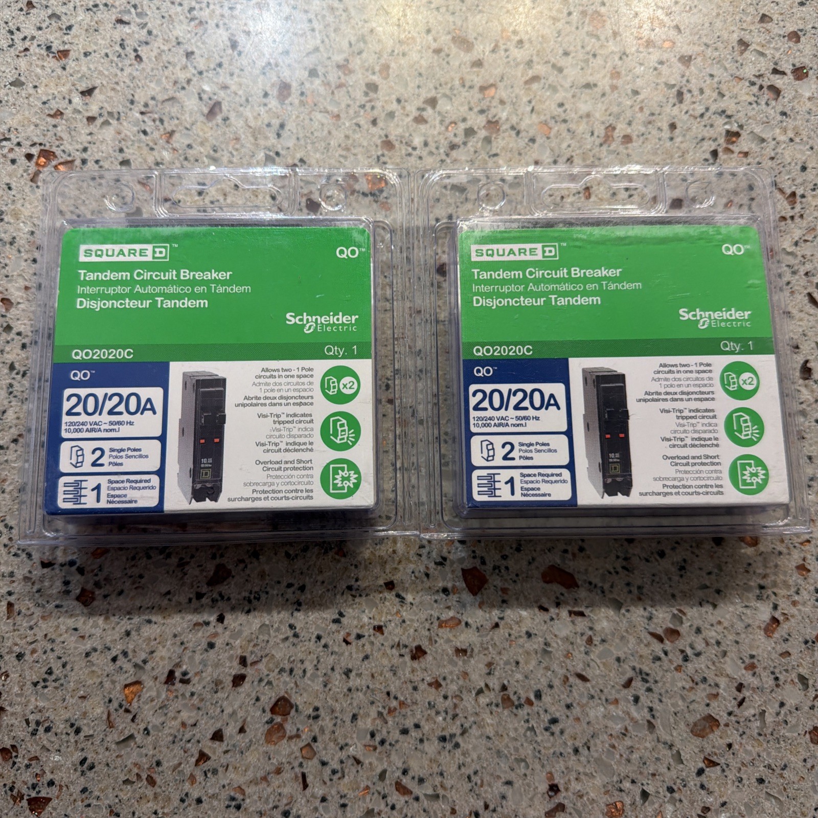 Square D QO2020 QO2020C Twin/Tandem 20/20A 2 Single Poles Breaker Lot Of 2