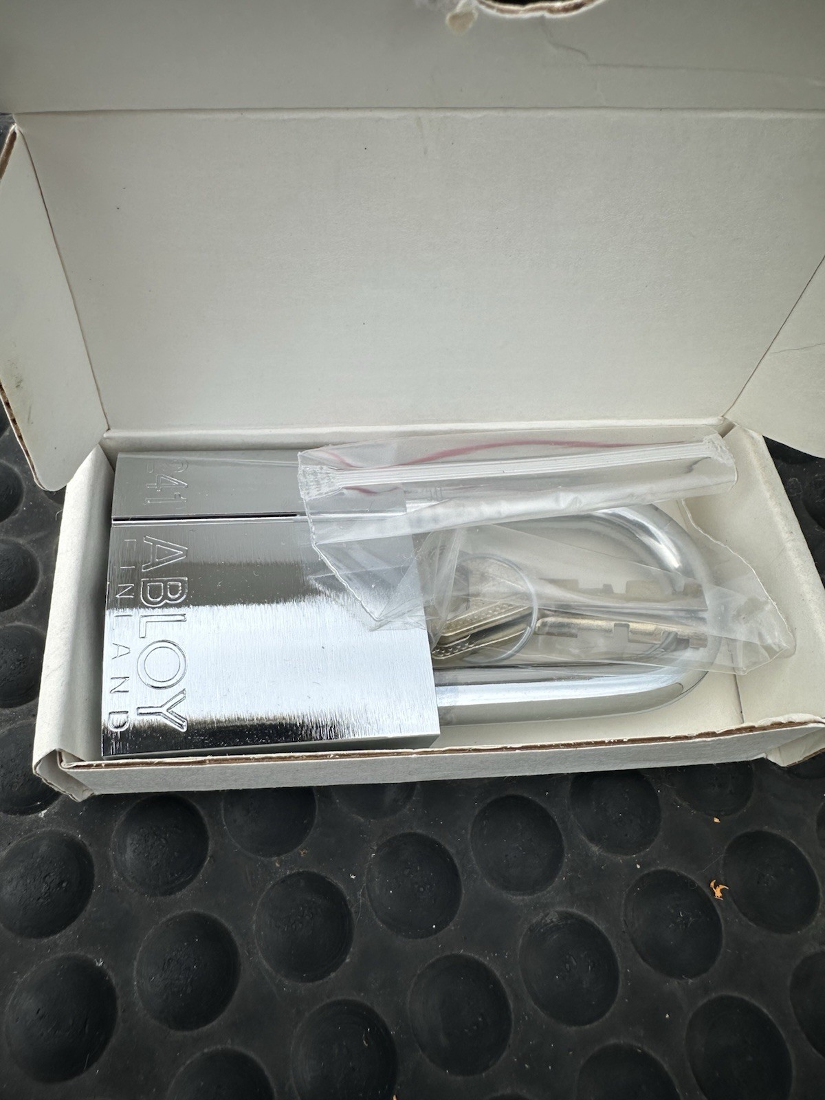 Abloy The Enforcer 241 Padlock Sturdy Heavy Duty Case Hardened Steel NIB NOS