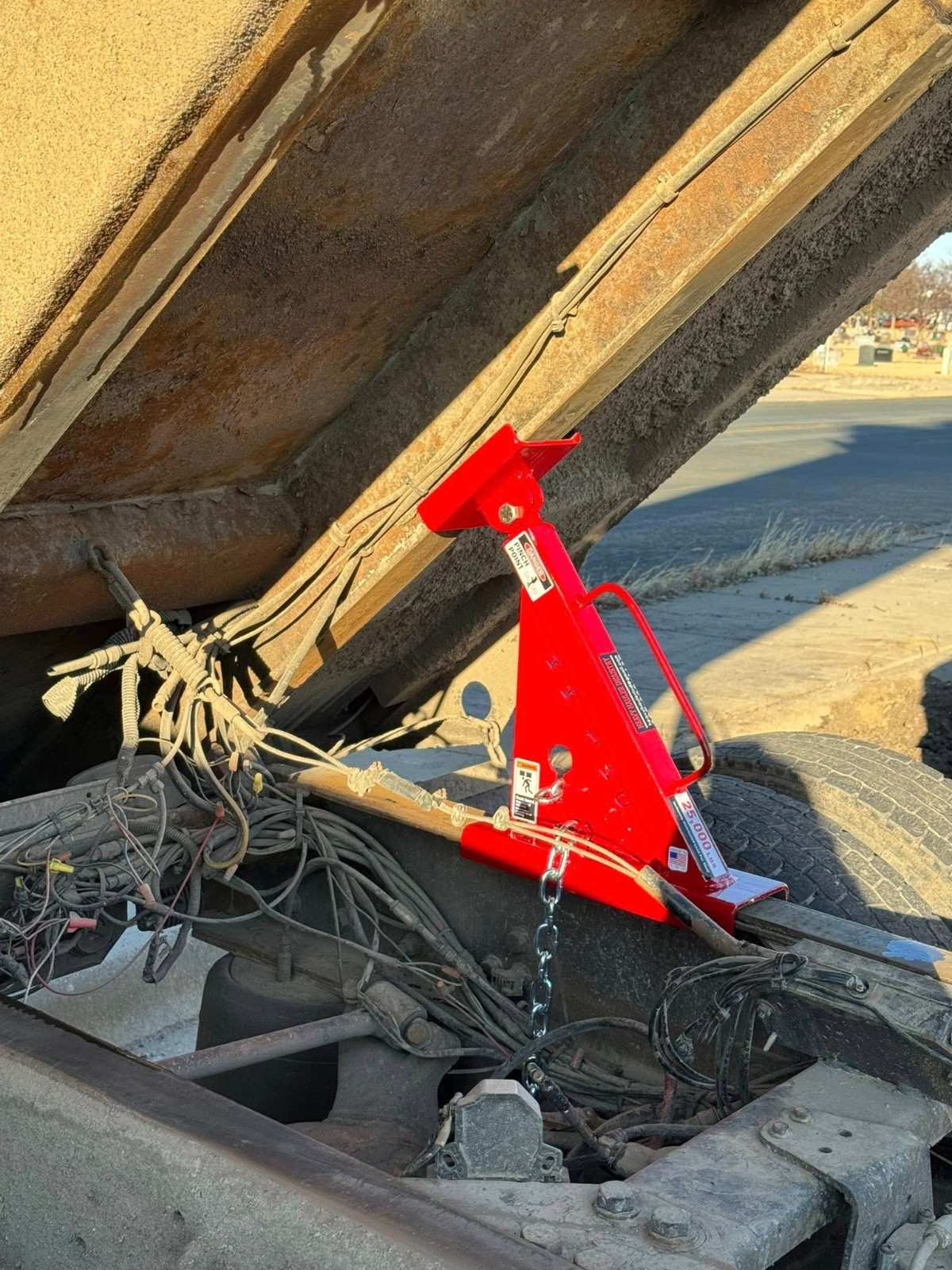 Safety Stand | Standard Dump Truck support Brace Fixed Lower Saddle 25000 Ib USA