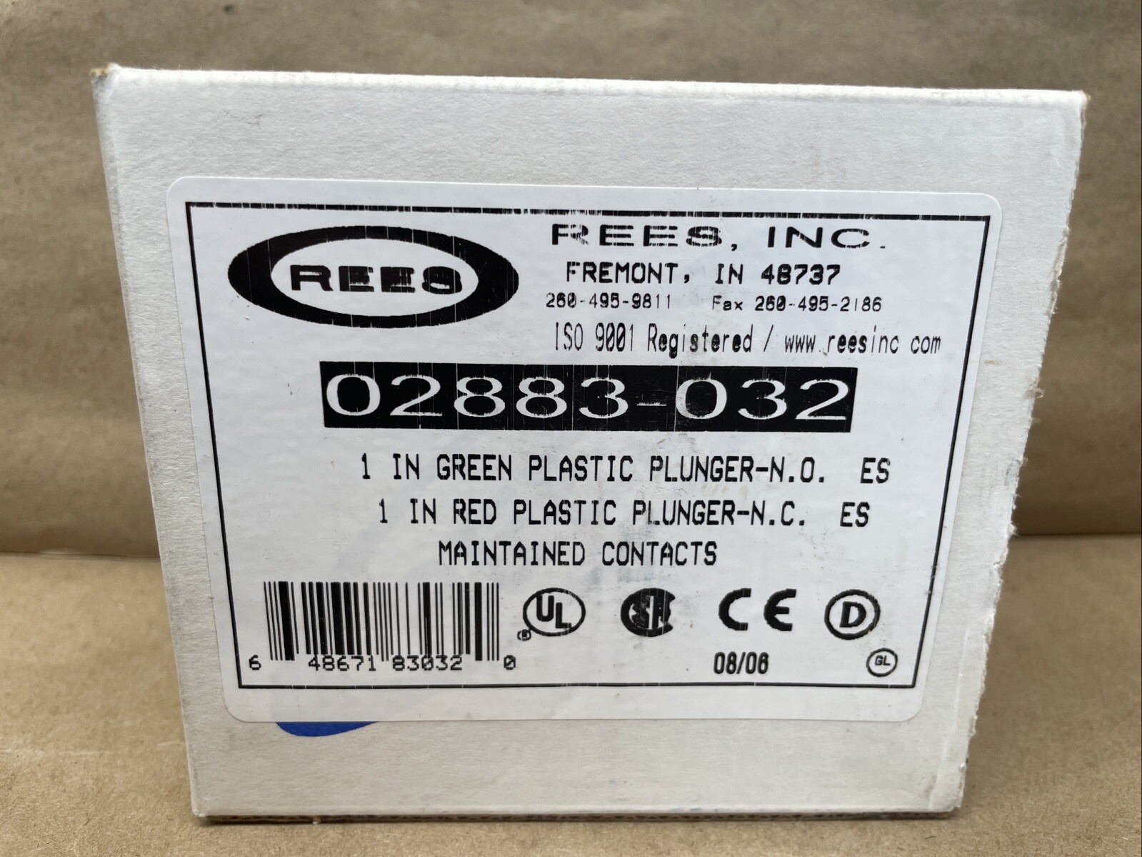 🚦 REES 02883-032 Green / Red Plunger Switch Maintained Contacts 02883032 Qty 1