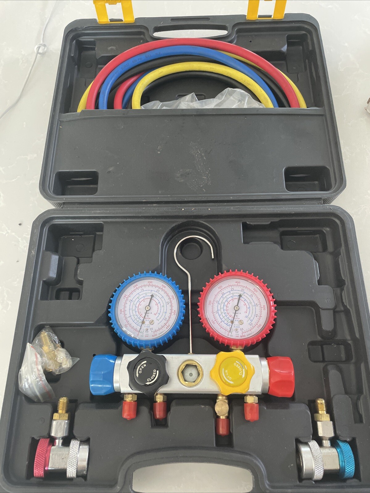 Stark USA 26016 4- Way Manifold 4- Valve Gauge Hose Set
