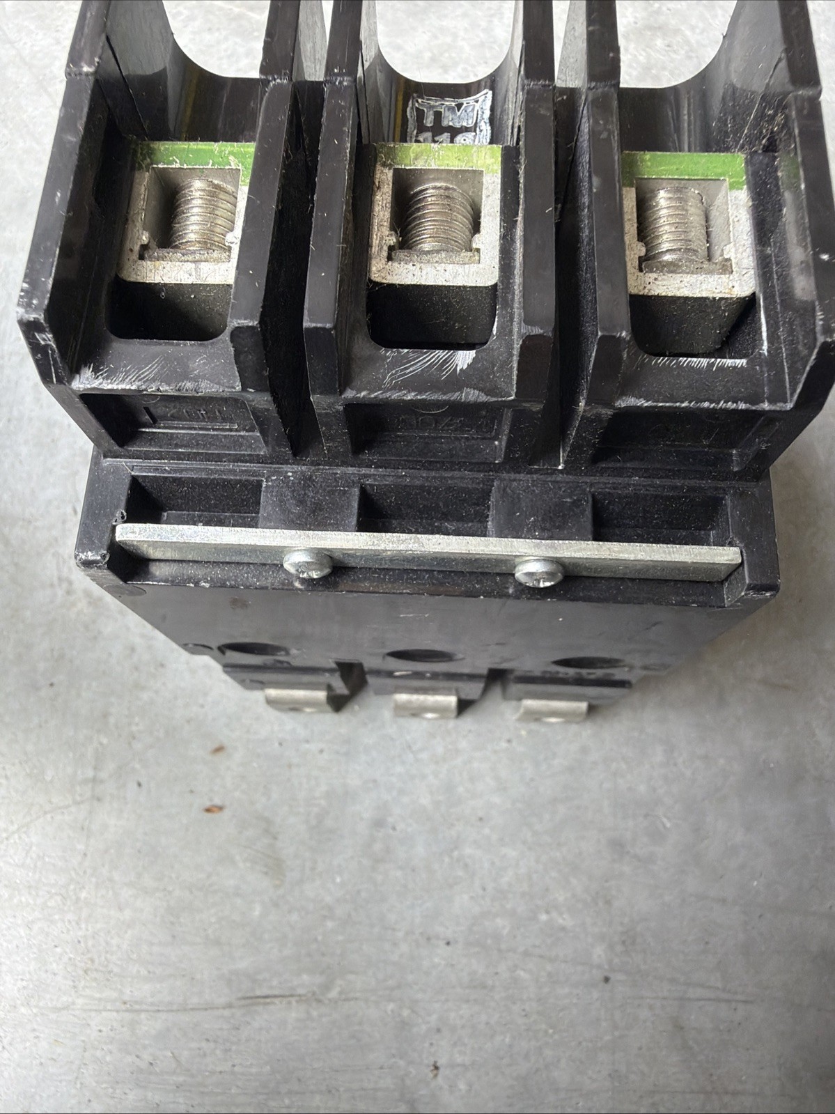 Eaton GHB3035 35A 3 Poles Circuit Breaker – Black