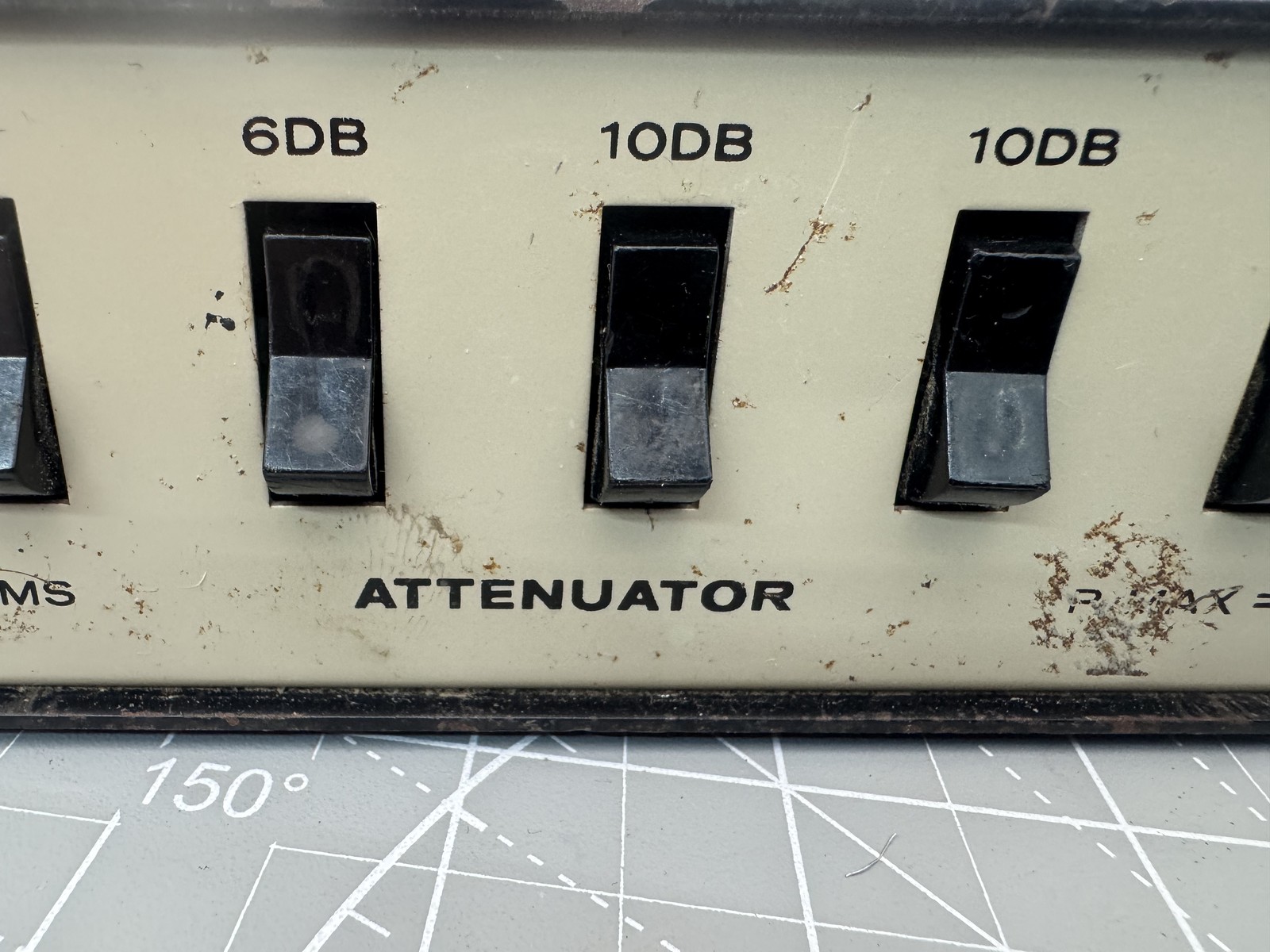 Vintage Step Attenuator 75 Ohms 1dB to 70dB BNC Connectors 1/2 Watt Max