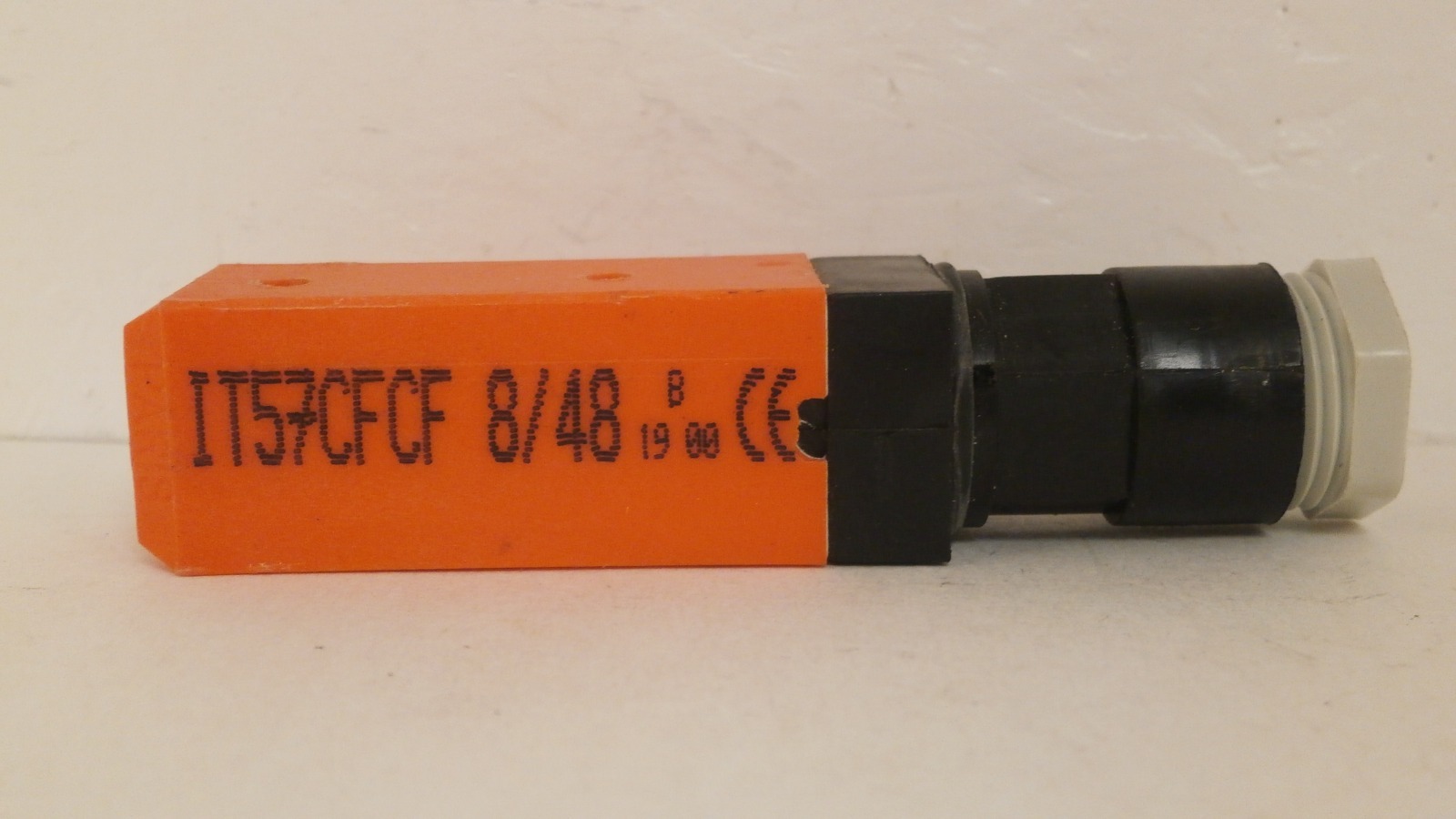 BALOGH RFID SENSOR IT57CFCF *NEW SURPLUS*
