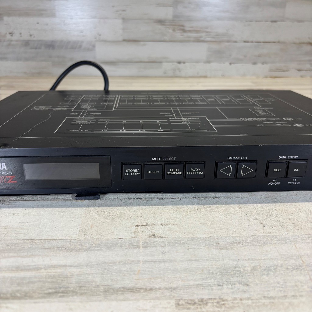 Yamaha TX81Z FM Tone Generator Rack Mount Synthesizer Module MIDI