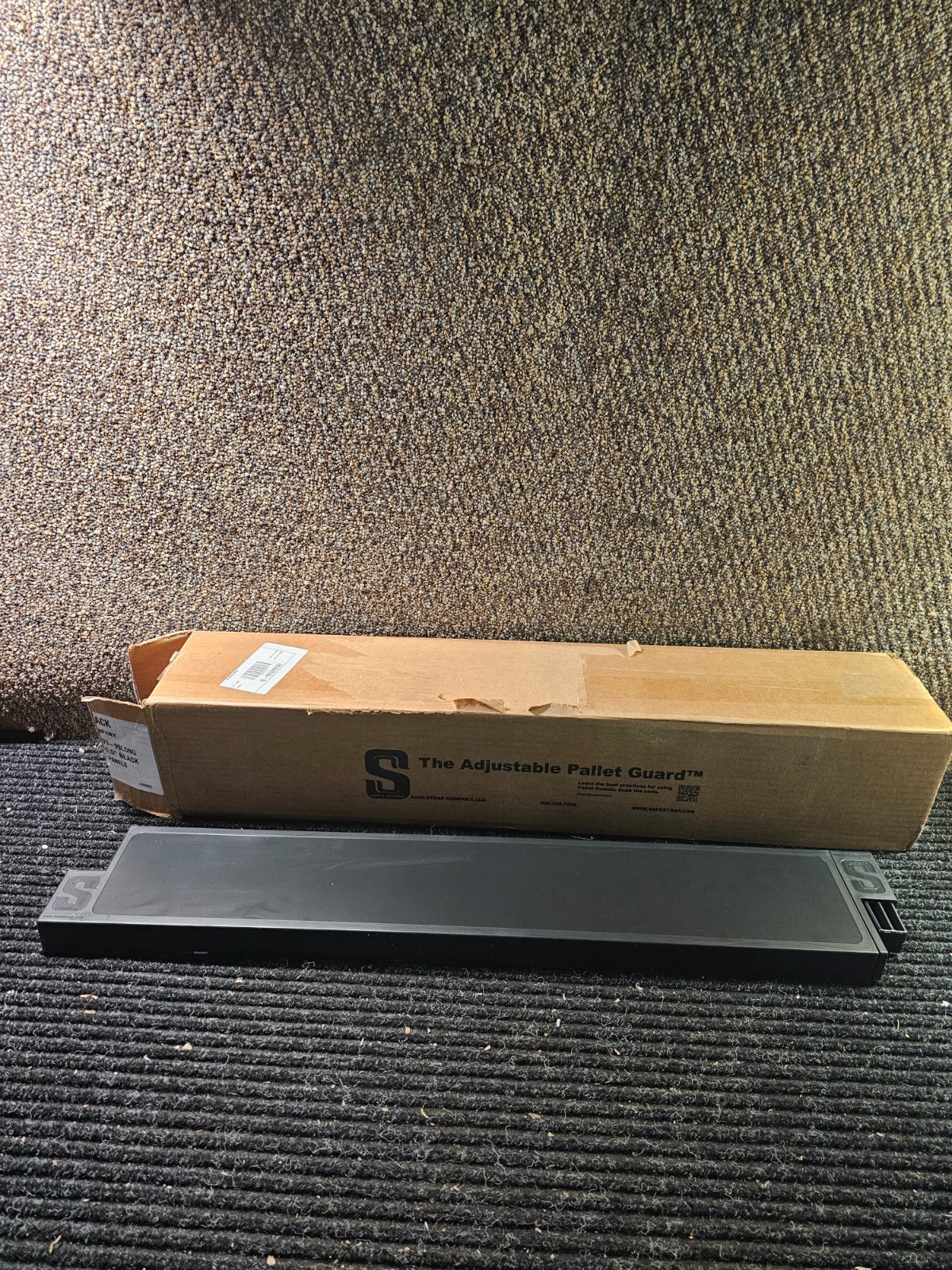 (4 PIECE) Safe-Strap CR-37179-99 Black 5.5 x 29 x 50″ Pallet Guard Black