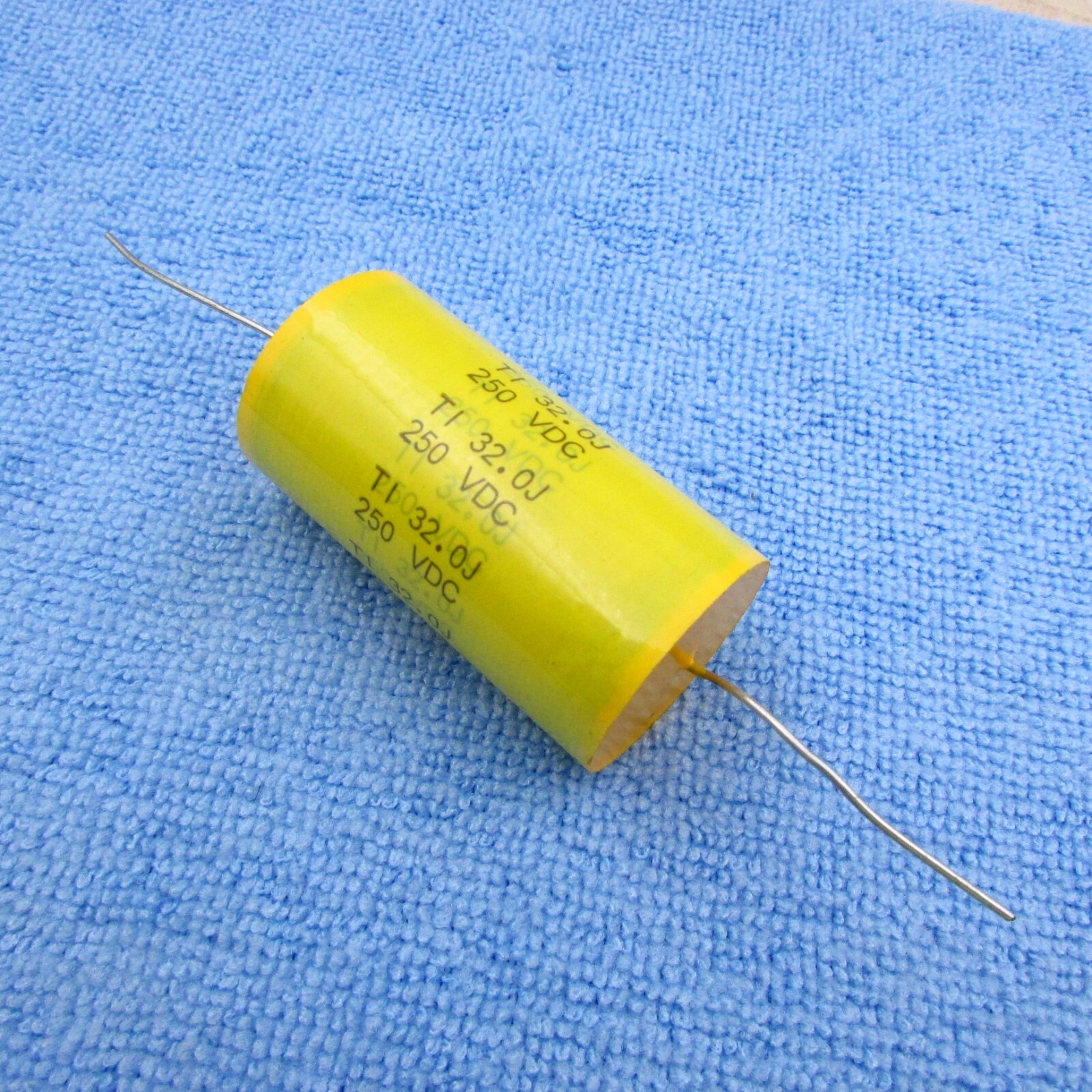 Qty 1 32uF 250V Axial Film Speaker Crossover Subwoofer TMEF Capacitor