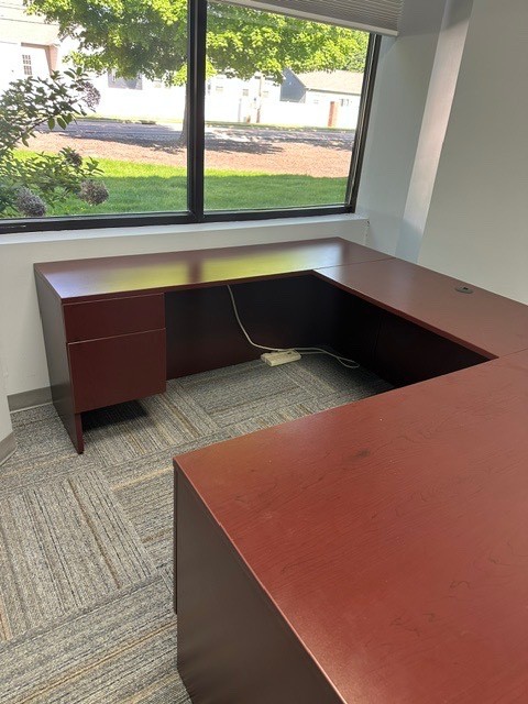 Left Hand U Shape in Mahogany Laminate Finish by Lacasse Groupe