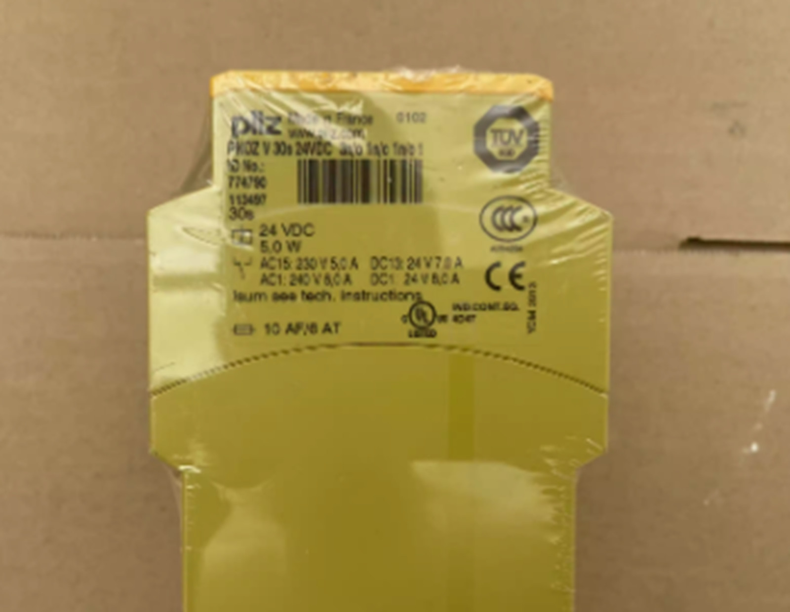 NEW PILZ PNOZ V 30S 774790 Safety Relay