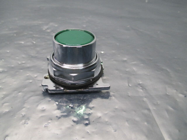 Cutler-Hammer 10250T103 Operator STD Button, Green, Eaton, 100614
