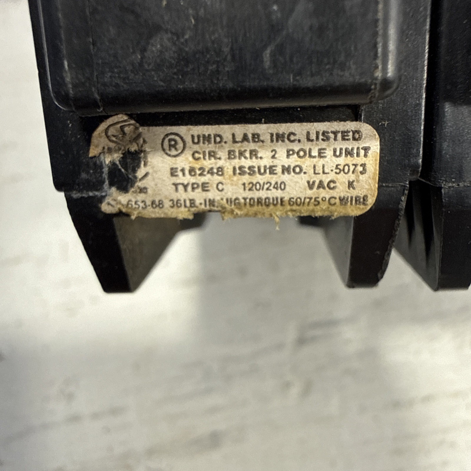 GTE Sylvania C230 30 Amp 2 Pole Circuit Breaker Type C 120/240V 30A 2P Plug In