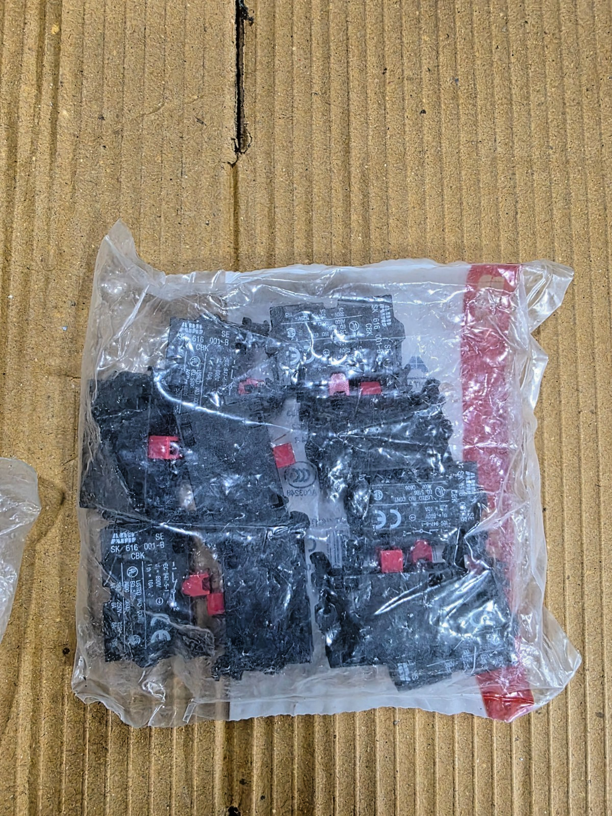 ABB CONTACT BLOCK NC SK 616 001-B QTY-10 PC