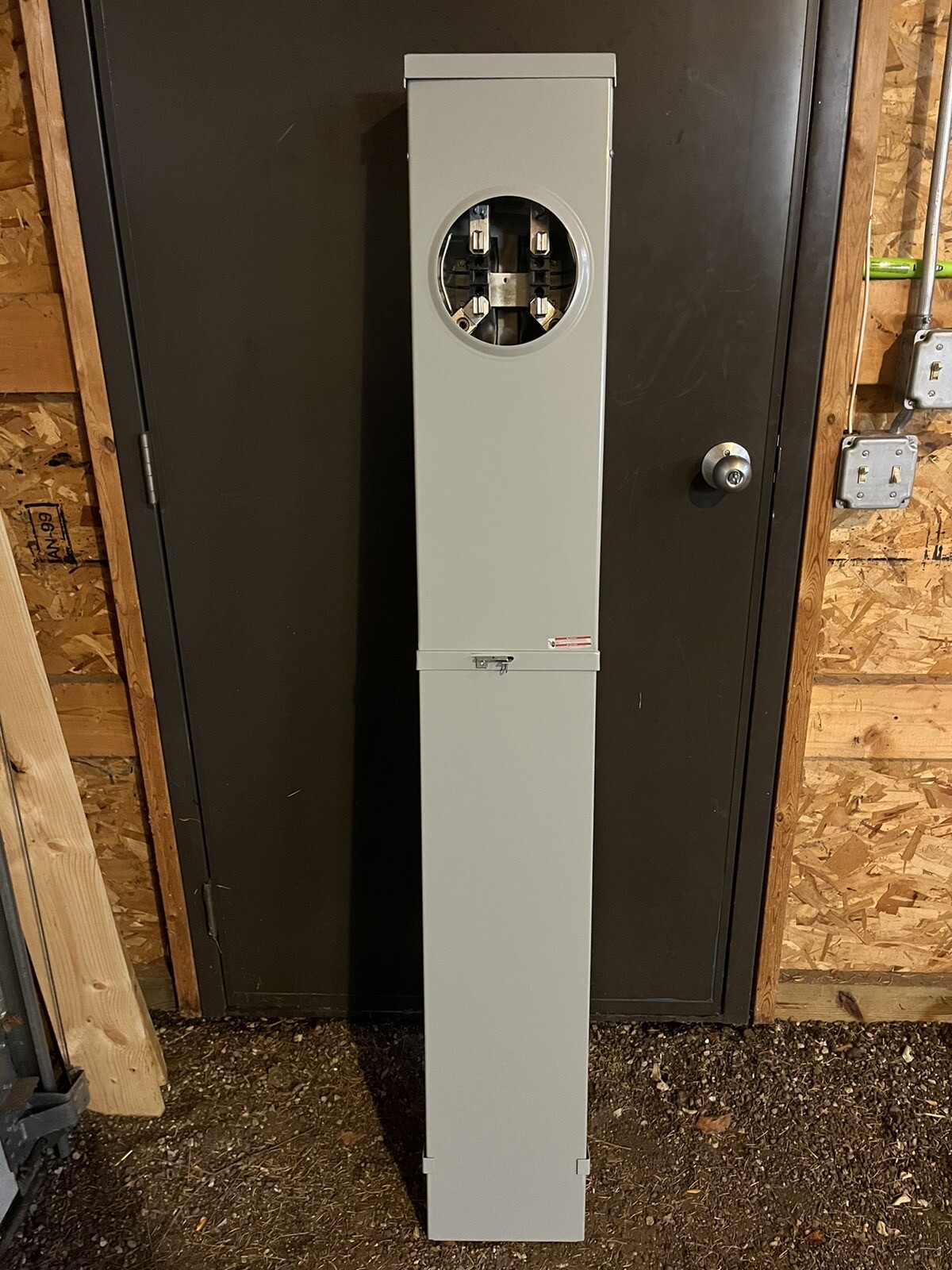 200amp meter pedestal – UHTRP242363E