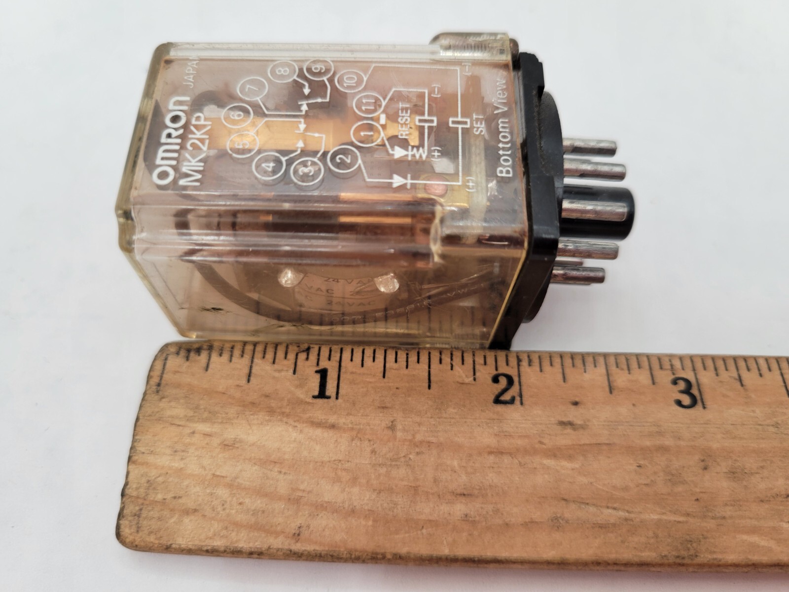 Omron MK2KP Intermediate Relay Plug-in Mount 5A 250VAC DPDT Coil 24VAC 11-Pin