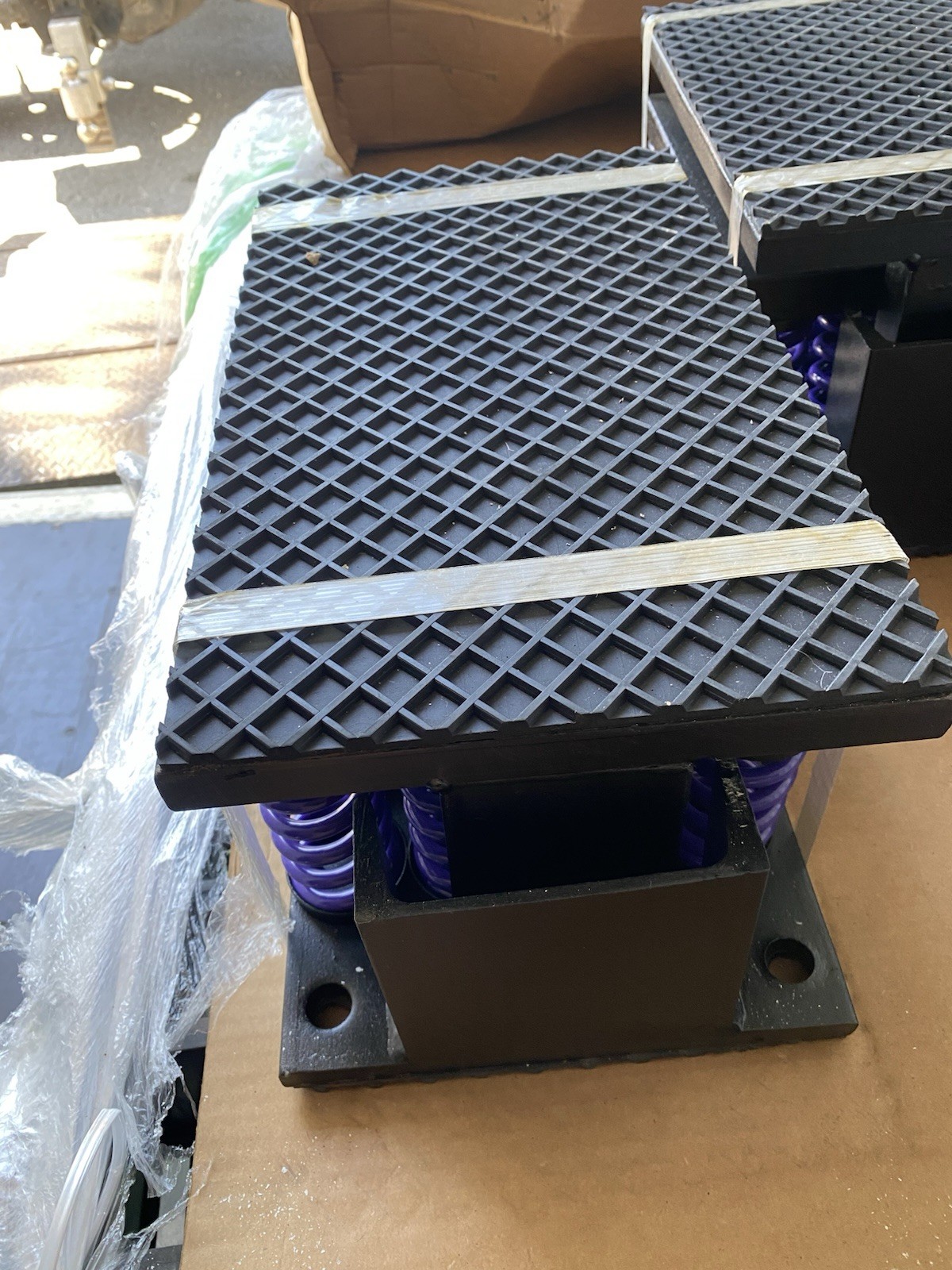 Spring Vibration Isolator / Spring Mount C20T-1D-13500