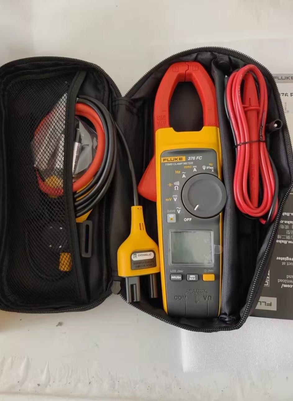 Fluke 376 FC 1000 Amp AC & DC True RMS Clamp Meter with iFlex Probe & Bluetooth