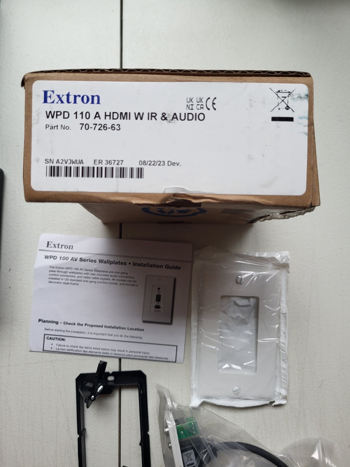 Extron WPD 110 A HDMI W IR & Audio 70-726-63 Pass-Through Wallplate