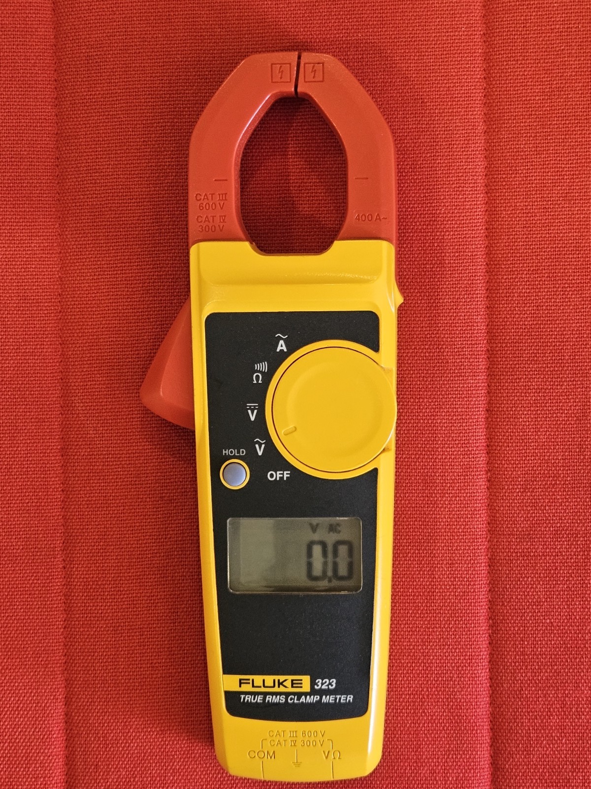 Fluke 323 true rms digital clamp meter +Original leads + case( Great Condition)