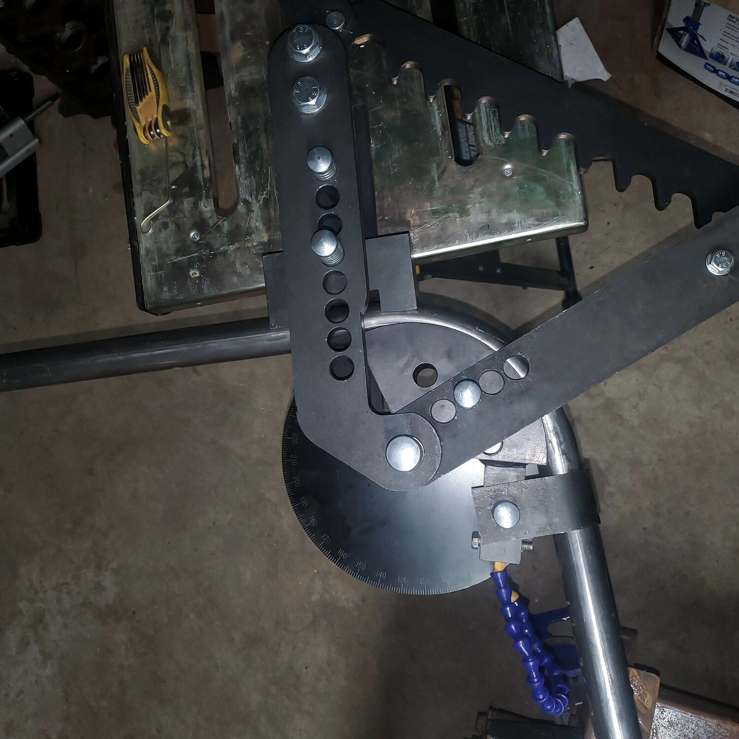 Steel Ratcheting Manual Pipe and Tube Bender -Bends up to 2″ diameter tubing
