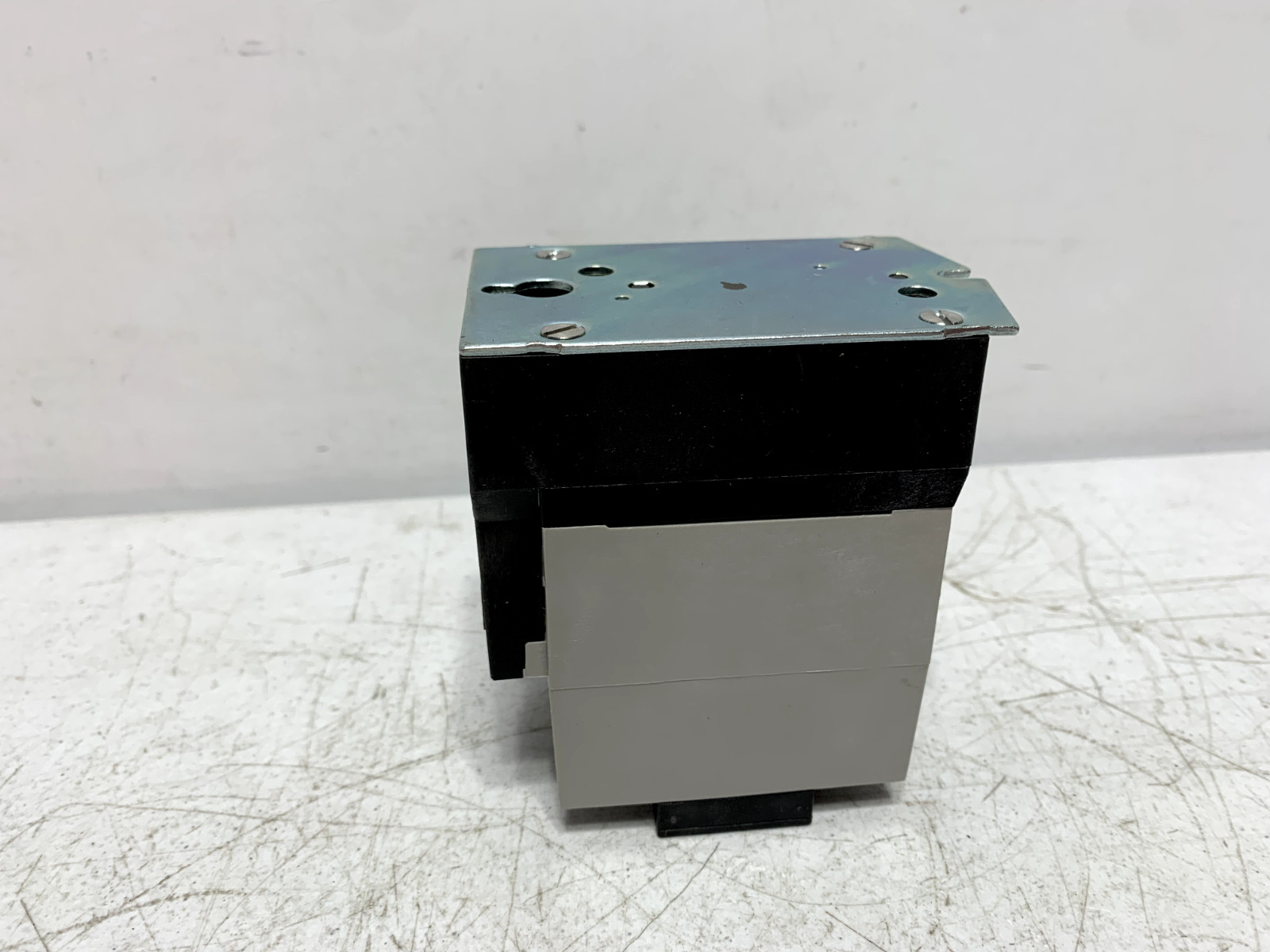 Square D 8501XMO20V02 AC Control Relay 120V 60HZ 20 Amp