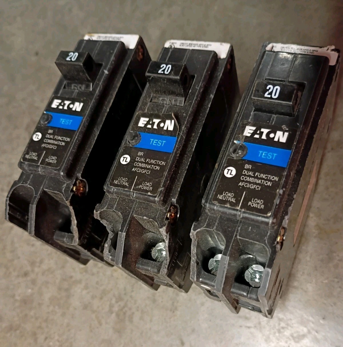 Eaton BRP120DF 120 20A 1-Pole Dual Function Circuit Breaker AFCI/GFCI READ DES.
