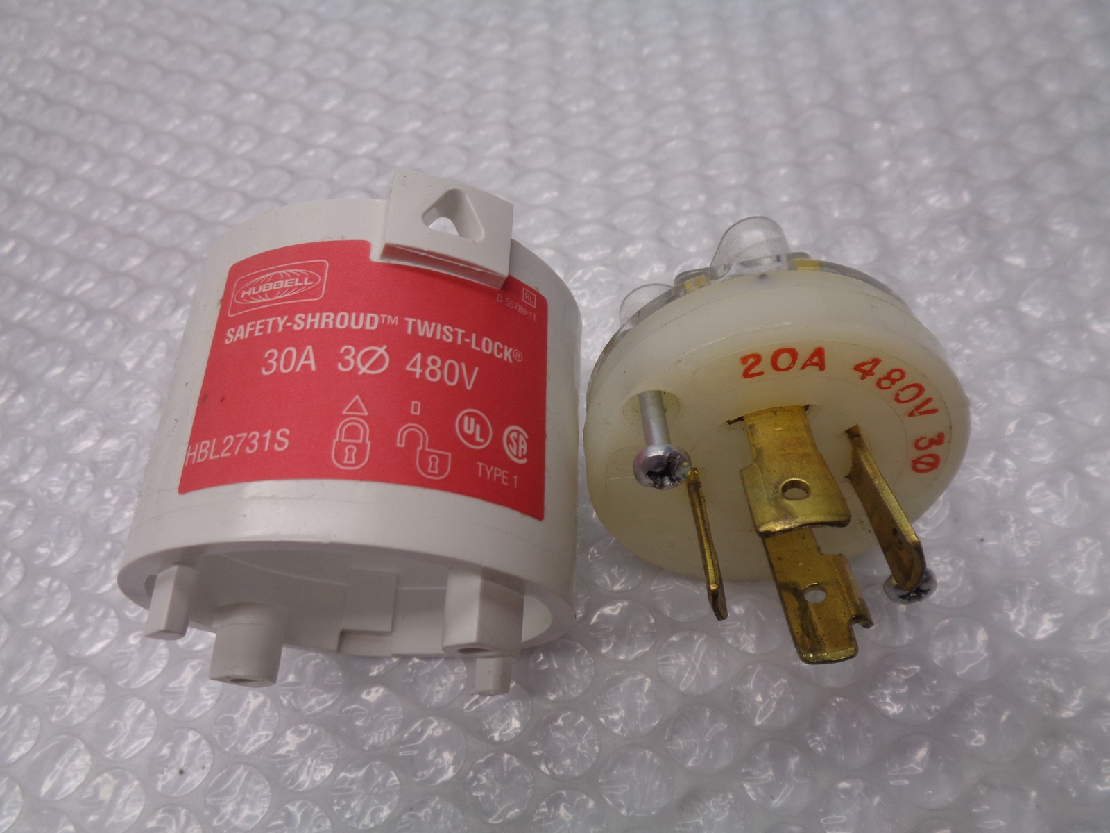 HUBBELL HBL2731S PLUG NSNP