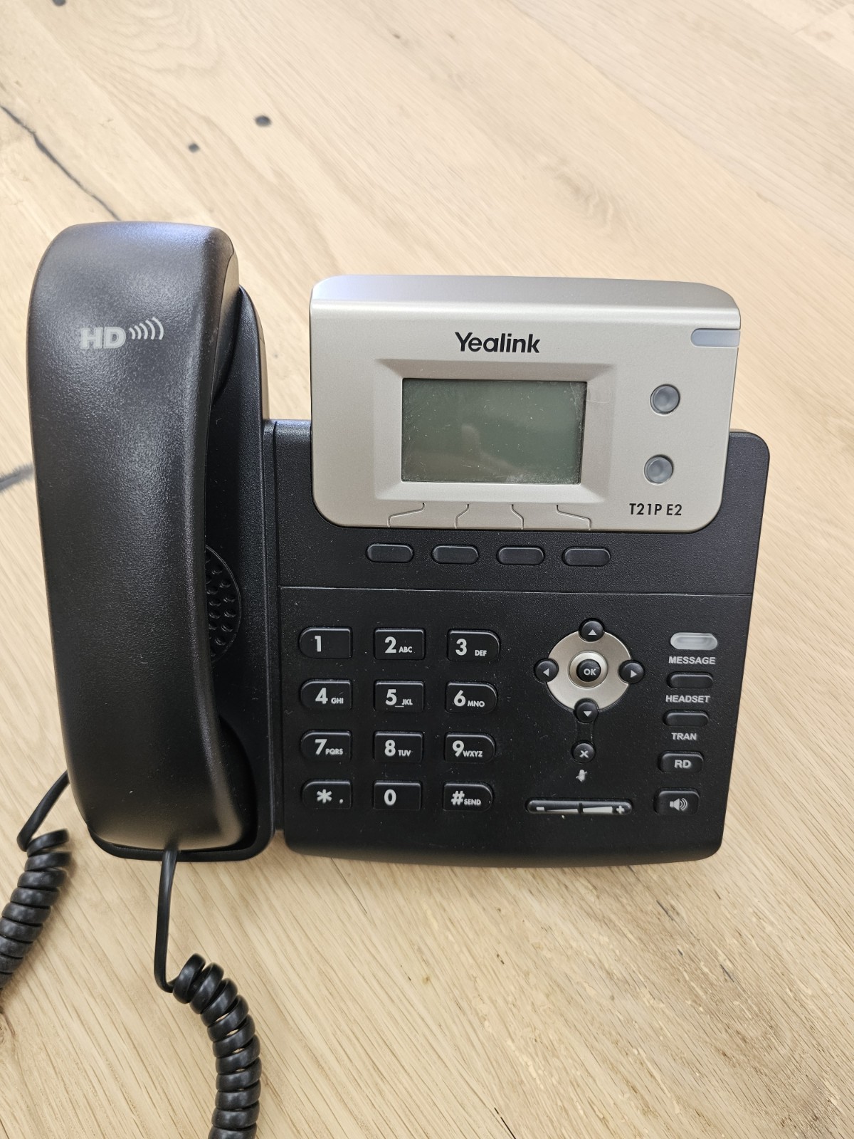 Desk Phone Yeahlink Model SIP-T21P E2 Enterprise IP Office Business Multi-lines