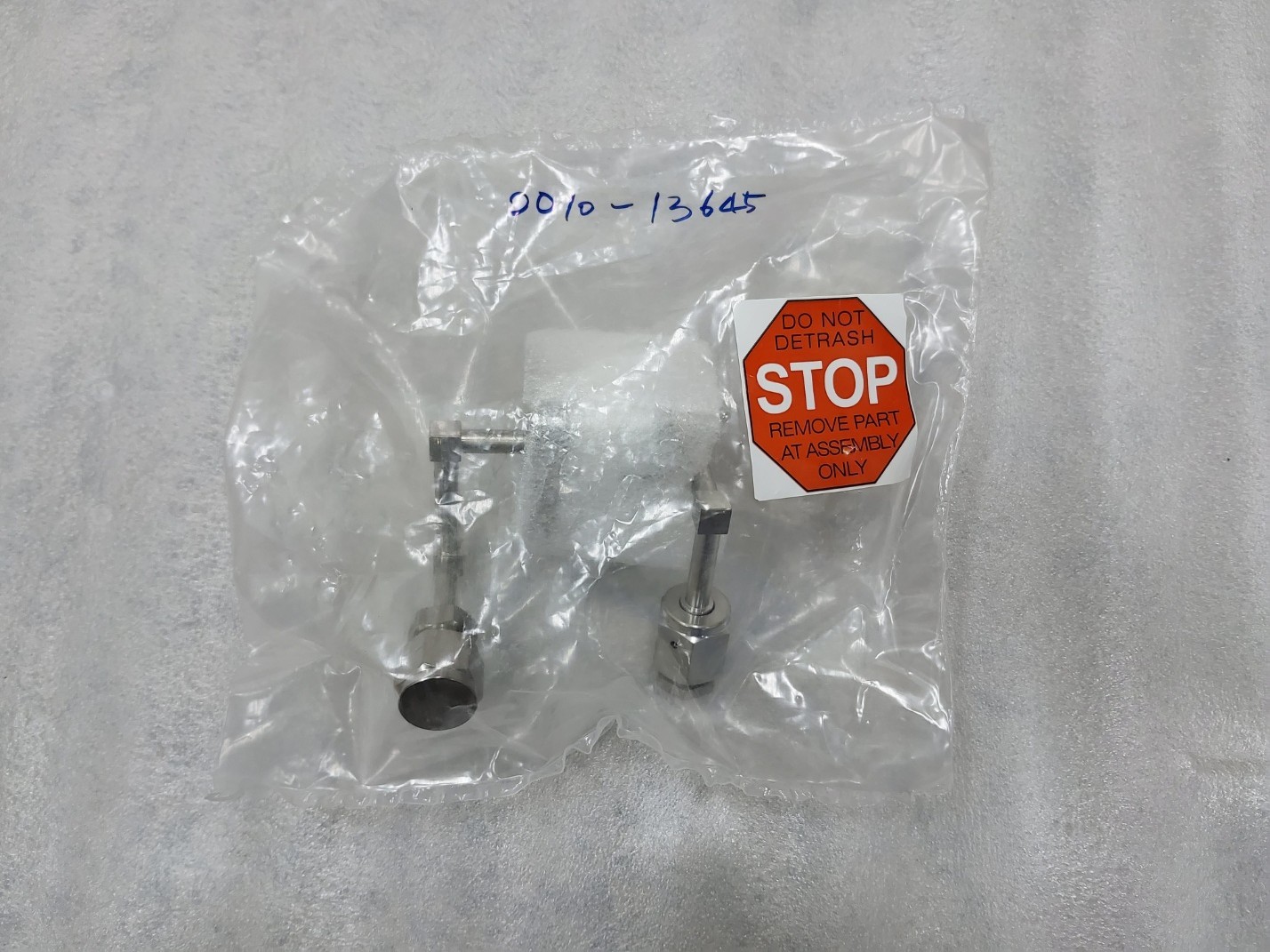 Applied Materials 0010-13645 GASLINE, ISOLATOR, MIXED, HT BESC AMAT (C)
