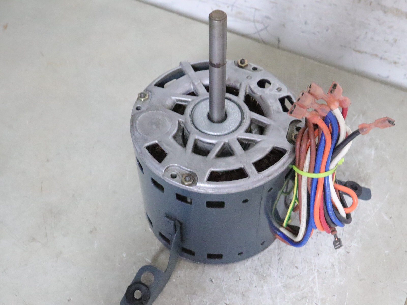 GE 5KCP39NGV995AS Furnace Blower Motor 1/2HP 1130RPM 1PH 115V 60Hz B1340024