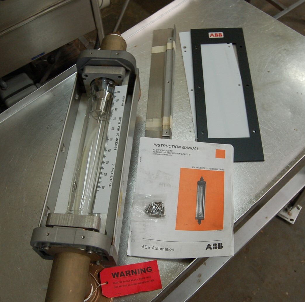 NEW ABB Automation Rate Indicating Flowmeter P/N 10A4656PZBNCECXX18D