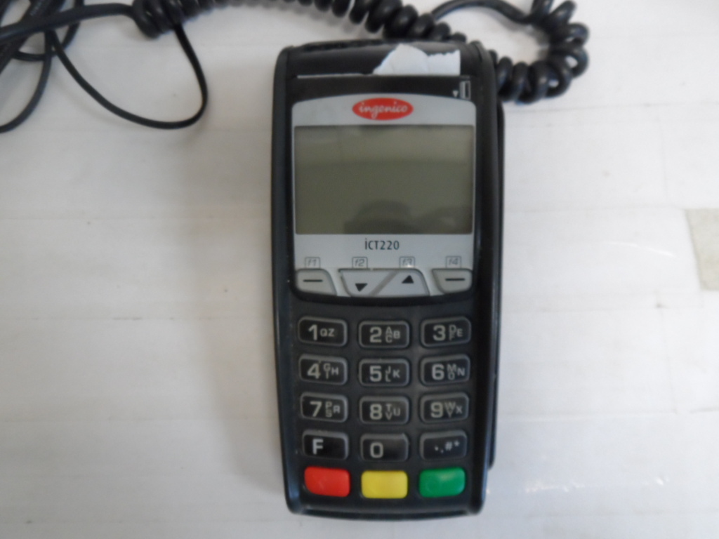 Ingenico ICT220 Credit Card Terminal with Chip Reader **AS IS (8343-1 C1F)
