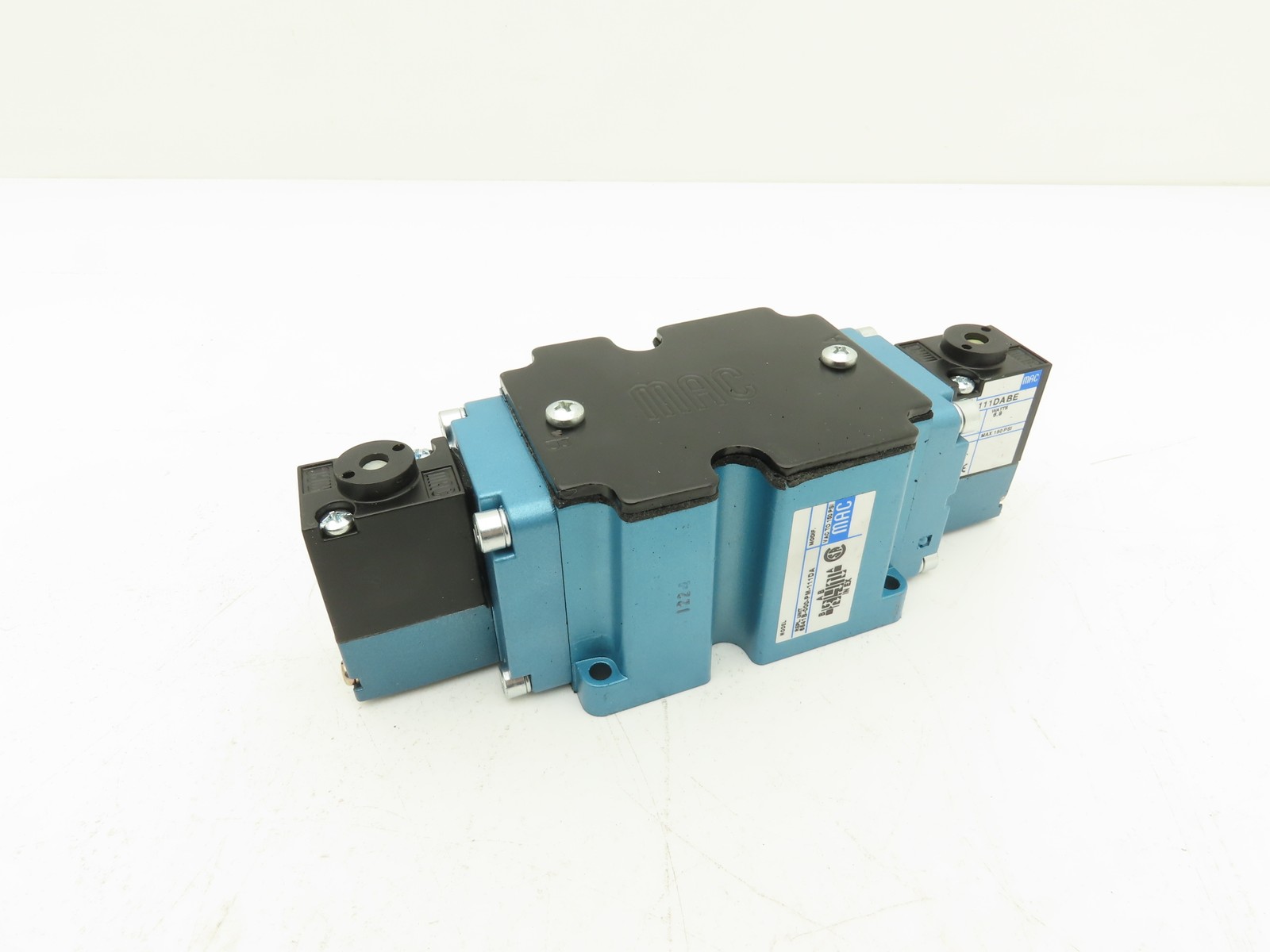 MAC 6541B-000-PM-111DA Pneumatic Solenoid Valve 150psi 120V PME-111DABE