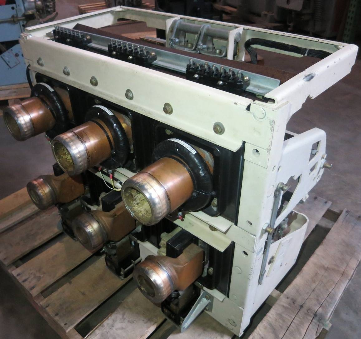 GE AK-2A-100S-2 4000A w AC Pro Trip Unit Breaker General Electric 4000 Amp 100 S