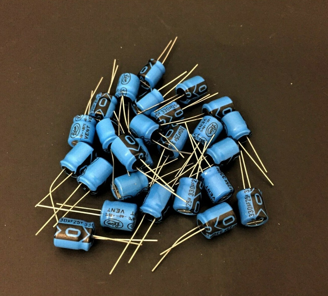 (10x) 330uF 25V 85°C Radial Aluminum Electrolytic Capacitors – FREE SHIPPING