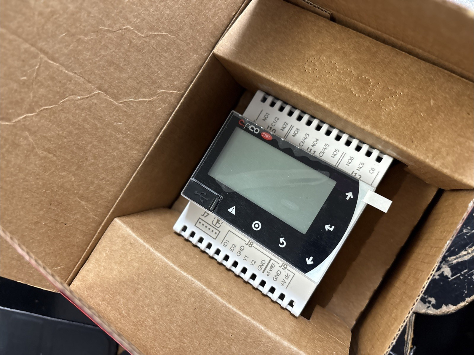 NEW C. PCO P+D000FH1DEF0 MINI DIN HIGH-END LCD DISPLAY, USB, ETHERNET, FB+BACNET
