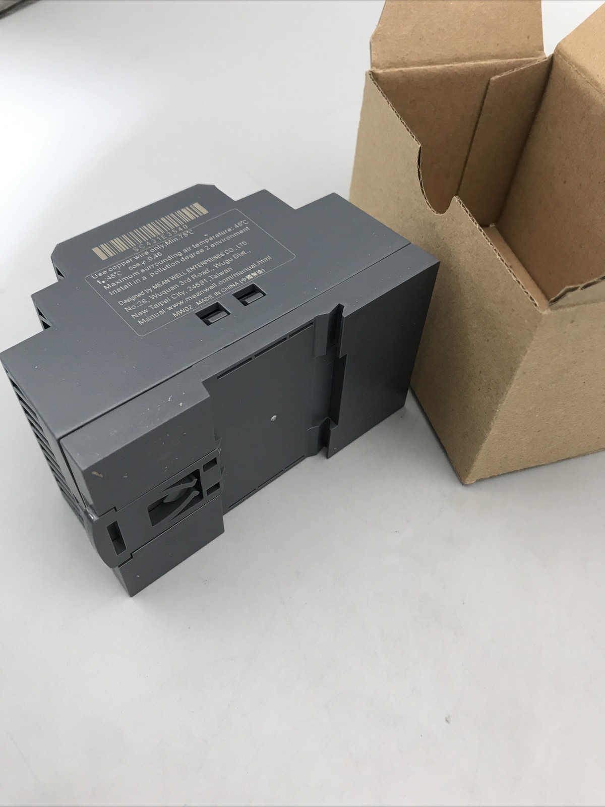 MEAN WELL HDR-60-24 Ultra Slim Step Shape 3SU DIN Rail Power Supply, 24 Volt New