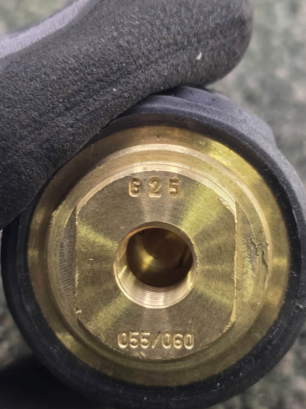 25° Spray Angle Turbo Rotary Nozzle 4350 PSI, 85°C/185°F – 0.43″ Female Port