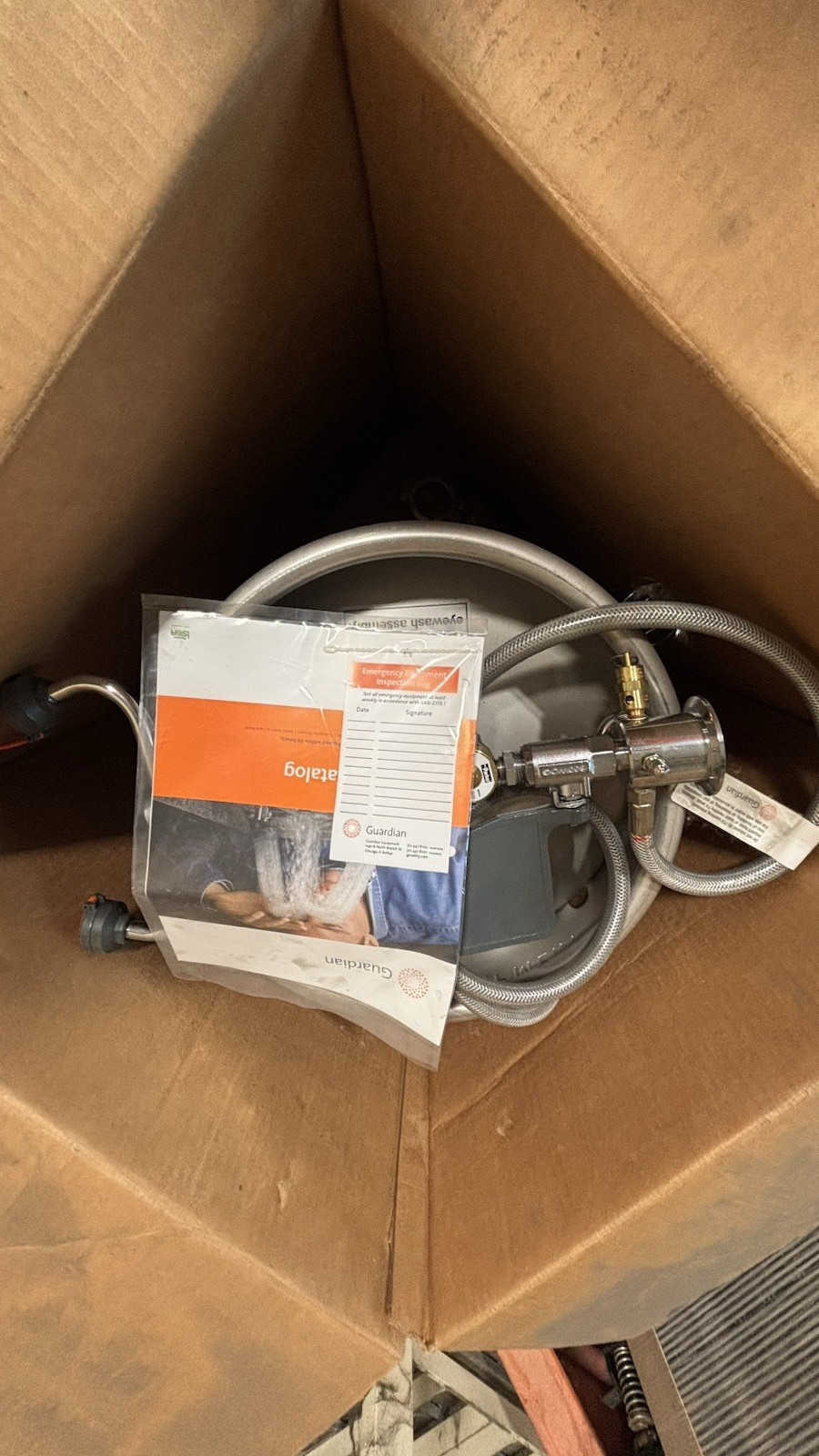 Guardian G1562 15 Gal Portable Eye Wash/Spray Eyewash Station