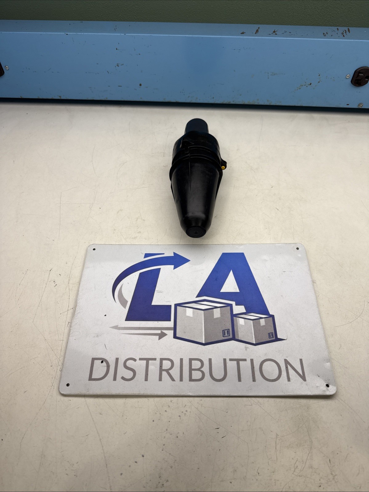 225BI Hubbell Load Break Bushing Insert, 15.2/26.3 kV, 200 Amps