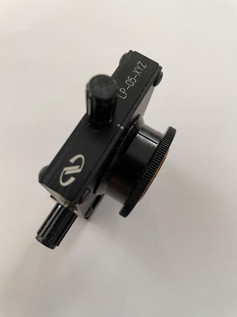 NEWPORT LP-05 XYZ PRECISION LENS POSITIONER 0.5 IN. (12.7 MM) DIAMETER