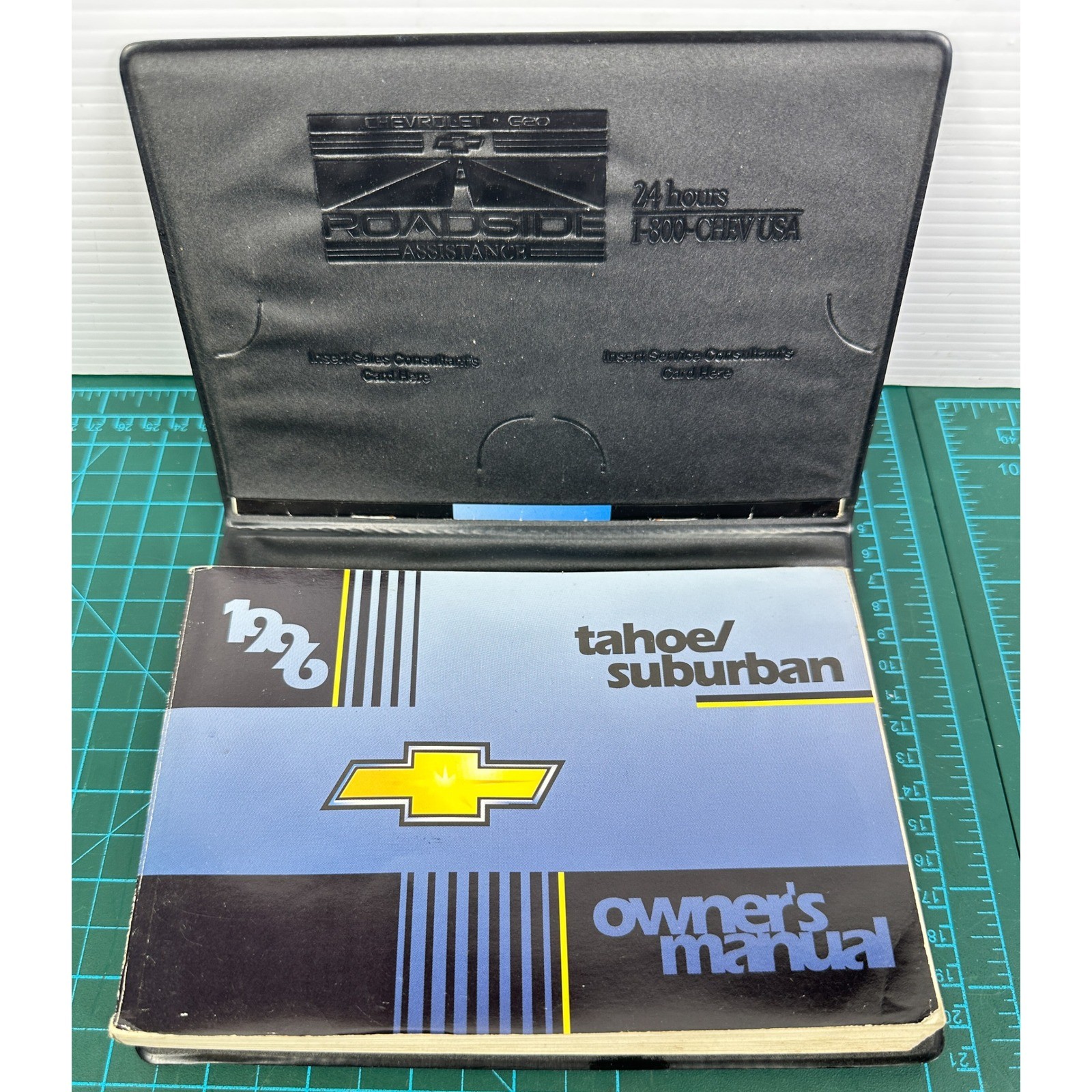 1996 Chevrolet Tahoe Suburban Owners Manual Set with Portfolio Case C-9617